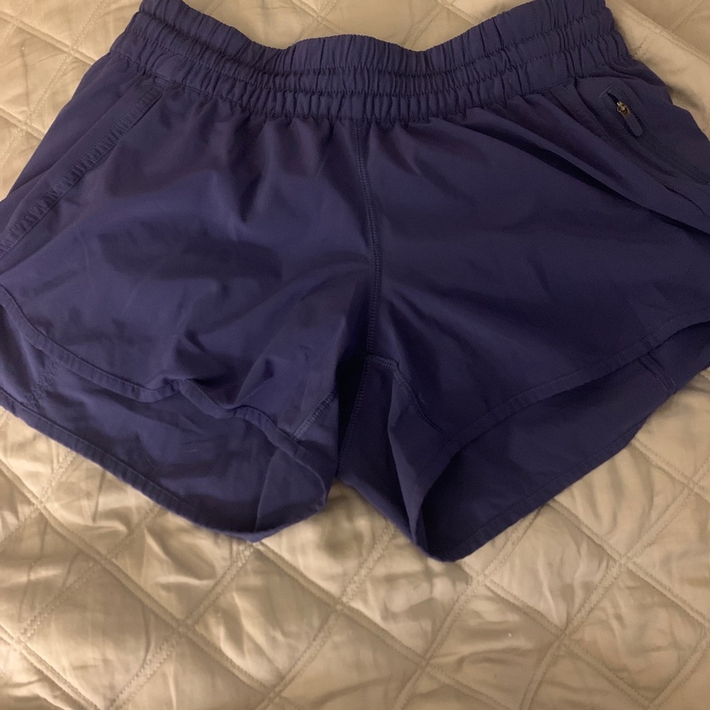 Lululemon tracker short 4”